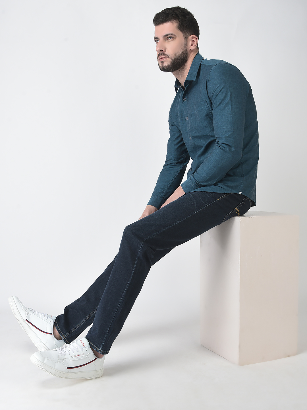 Numero Uno Men Solid Turquoise Shirt